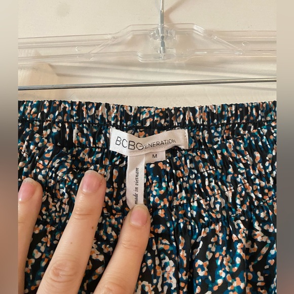 BCBGeneration Flowy Pants - Picture 4 of 4